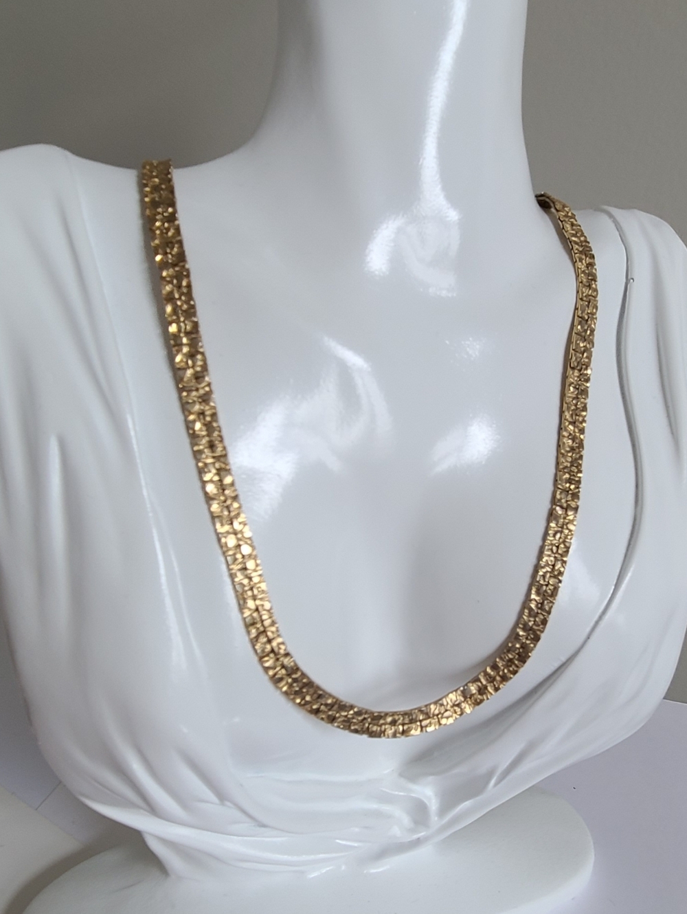 Vintage Retro Luxury Gold Plated Textured Flat 24 Inch Chain Necklace